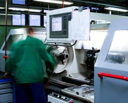 CNC soustružník Pracovičtě CNC soustruhu